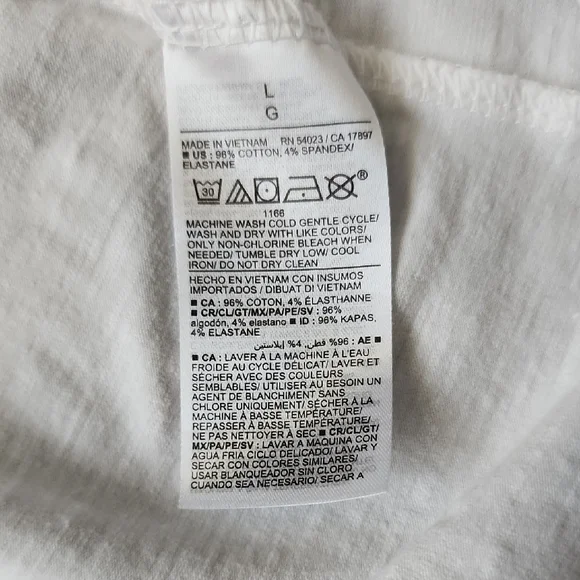 Old Navy White Short-Sleeve Tiered Maxi Dress With Pockets - Picture 6 of 6